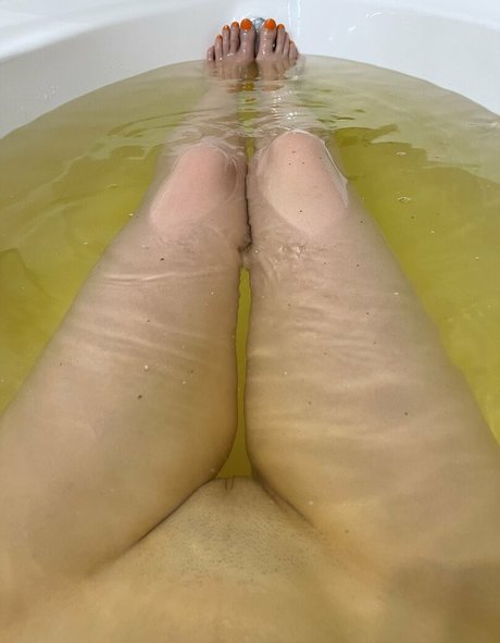 Amelie Dubon model sex photo