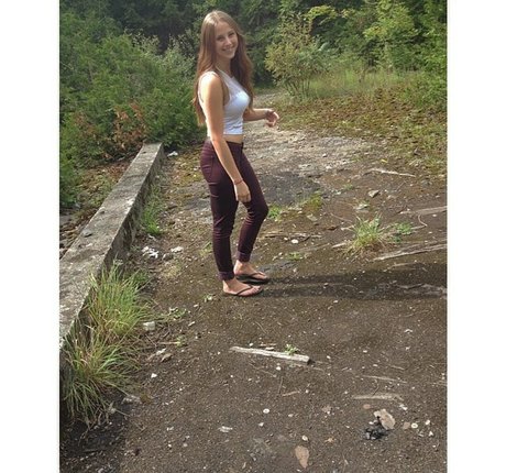 Taylor Francis beautiful star pictures