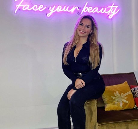 bikini ginger onlyfans xxx archive