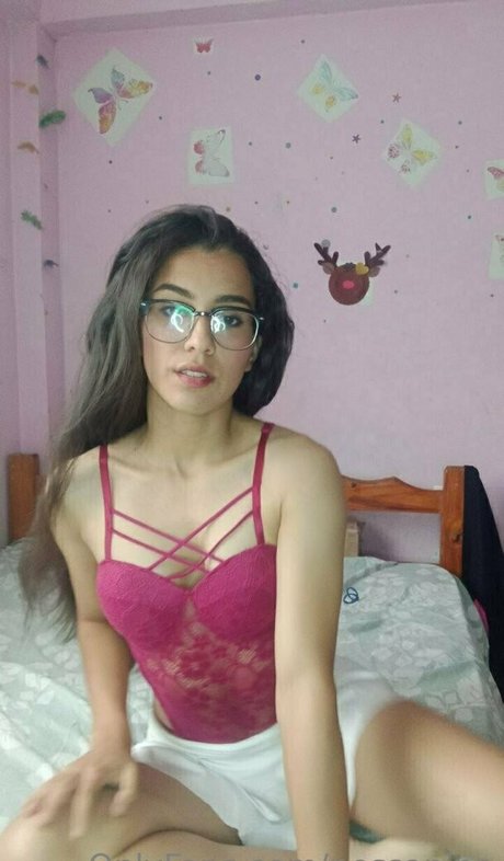 nessanina beautiful model pictures