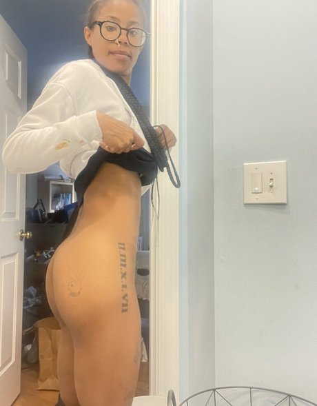 Mickey Mooh star nudes pic