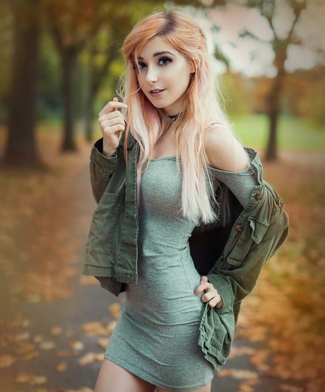 Anni The Duck naked star photos