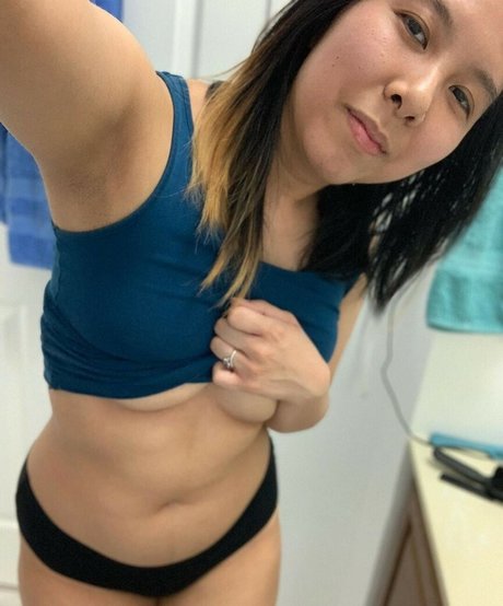 Zanderis Cosplay naked pornstar picture