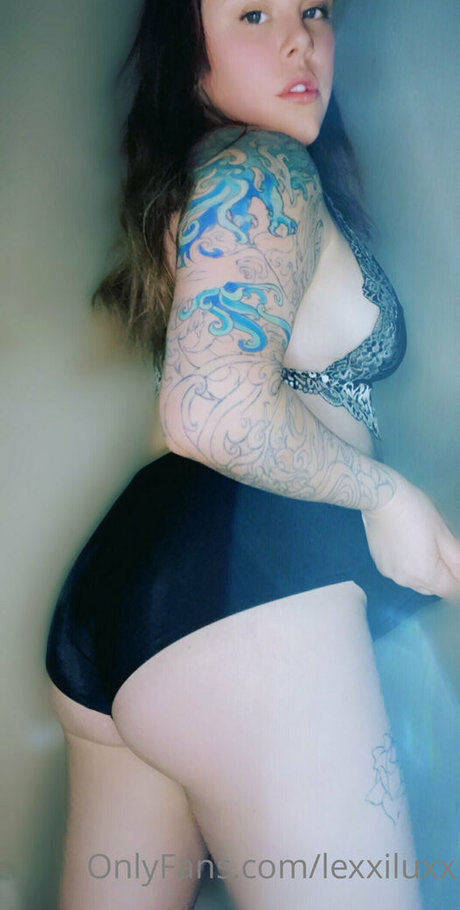 lexxiluxx model nudes image