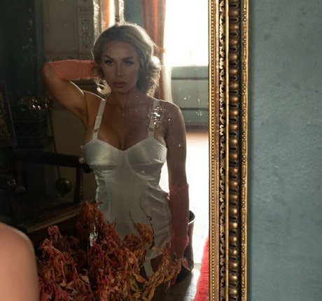 Nadja Steding hd actress photo