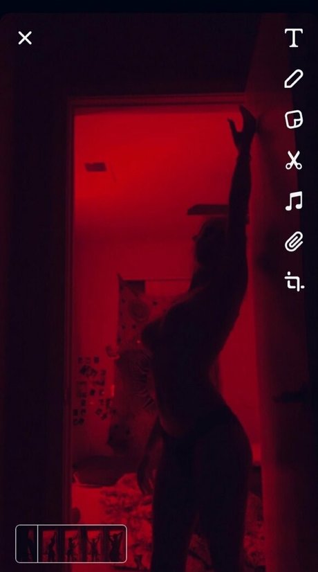 ixxbunnyxx star top pictures