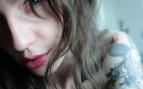 snoot free model photos