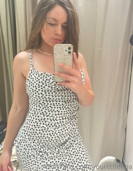 yourlittlenoa model adult galleries