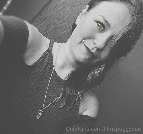 lilmspeggysue model exclusive pictures