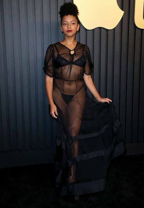 Djouliet Amara pornographic model archive