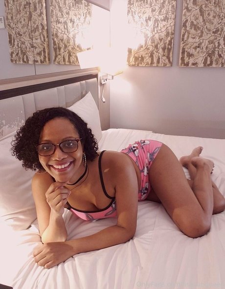 lisasubqueen top model photo