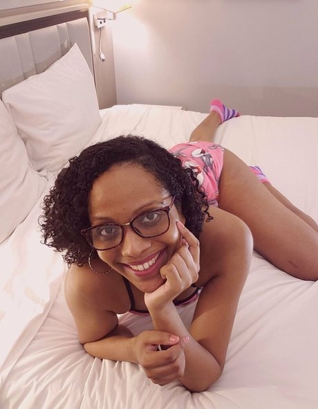 lisasubqueen star nude photo