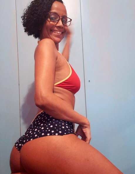 lisasubqueen nice actress images