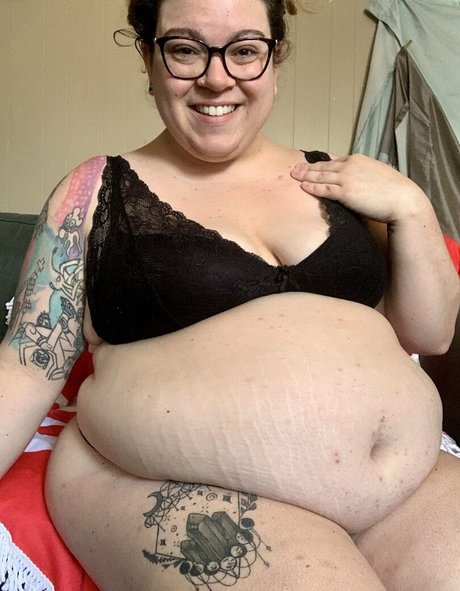 hela stoned bbw model porn pics