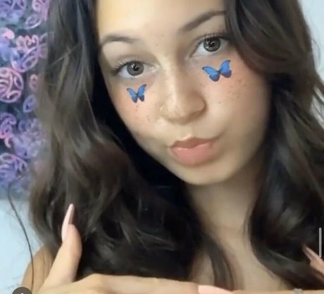 Willow Jade xxx actress archive