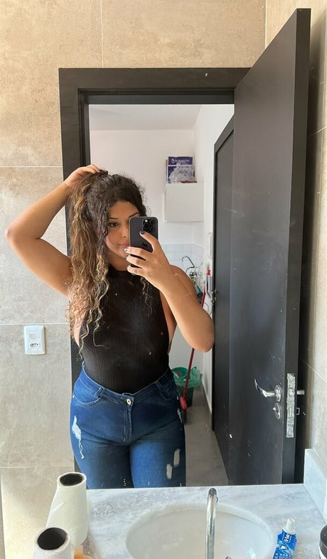 Erika Banson hd pornstar img