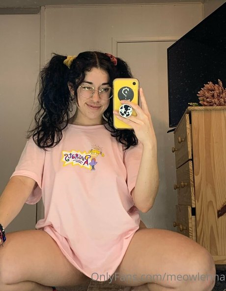 meowlenna actress pics