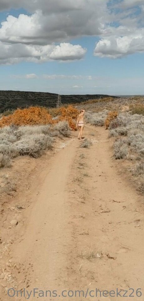 cheekz26 sexy actress photos