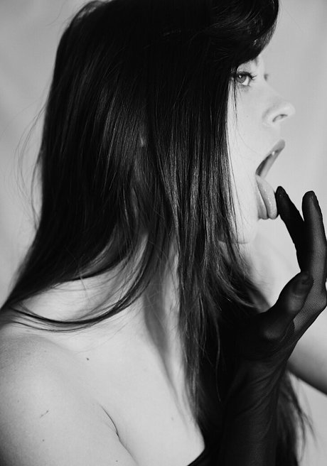 oliviawildinfree pornstar top galleries