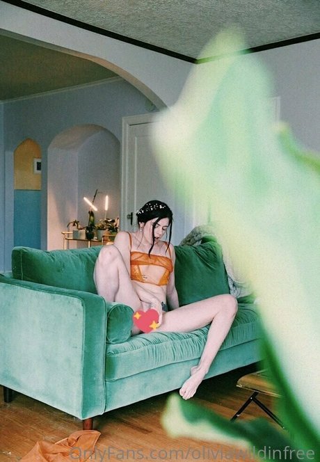 oliviawildinfree star exclusive img