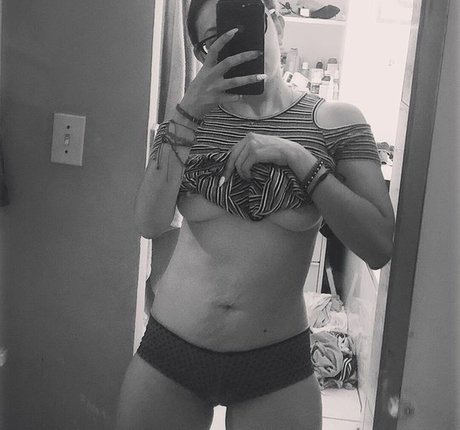 Independent bich sexy pornstar image