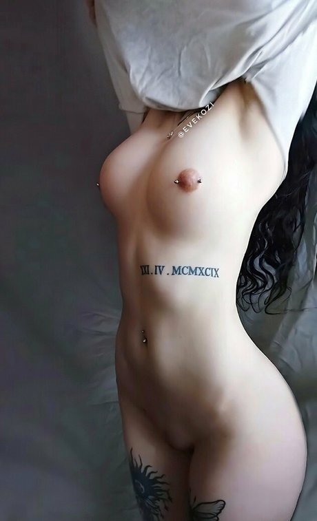 skylarwhitevip star nude archive