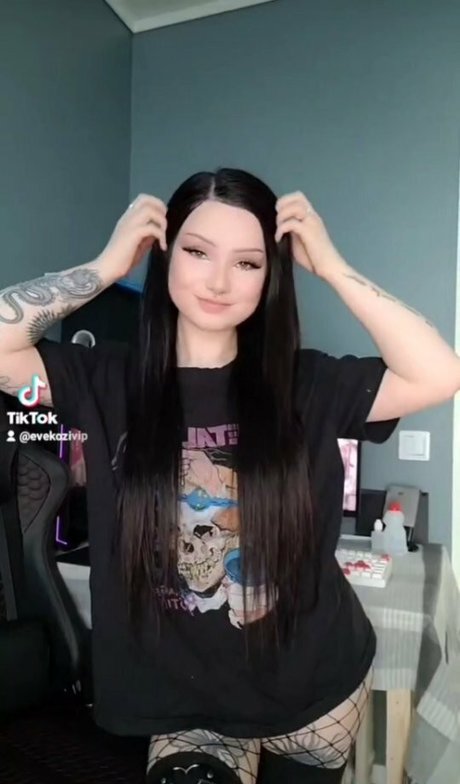 skylarwhitevip porn actress picture