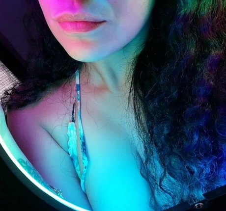 agathadollyfree xxx model photos