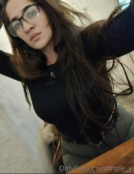 triple y pornstar adult pic