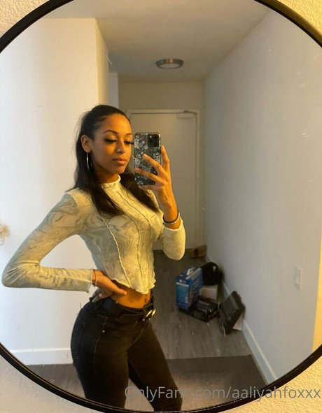 aaliyahfoxxx free actress pic