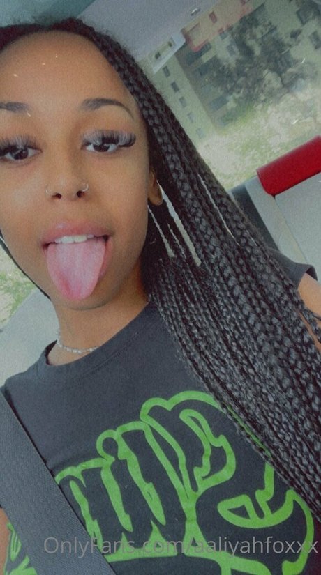 aaliyahfoxxx model sexy archive