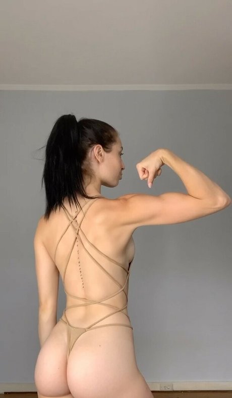 chloesapic sexy actress photos