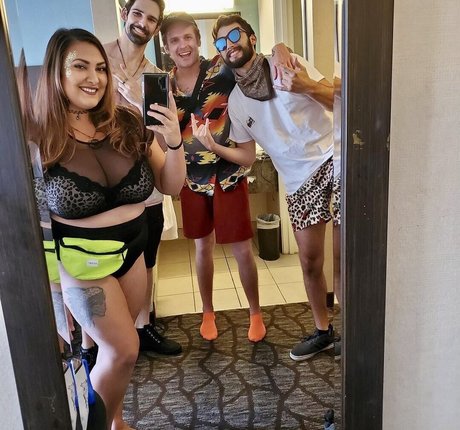 Marissa J perfect star photo