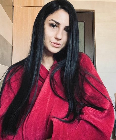 BelovedKhlloe nudes star pictures