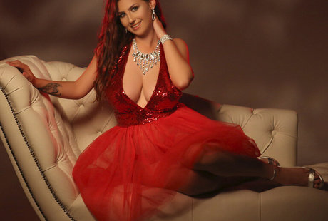 BelovedKhlloe model pornographic images