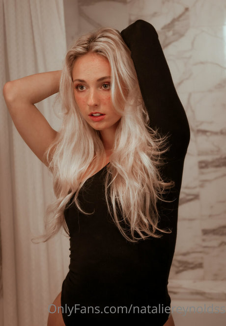 nataliereynoldss hd actress pictures