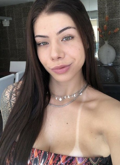 Thayna Lopes model hot gallery