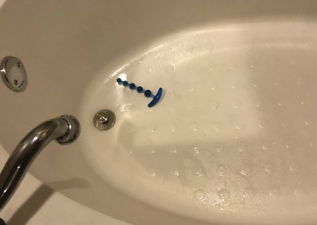 deonshea love hot model photo