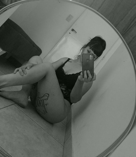 chiiniis model perfect images