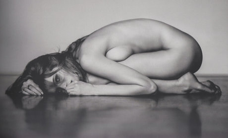 Abbey Lee Kershaw erotic actress pics