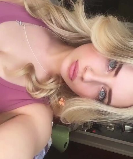 Ali Cortese hd model pics