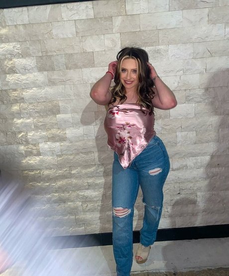 Ali Cortese star nudes photo