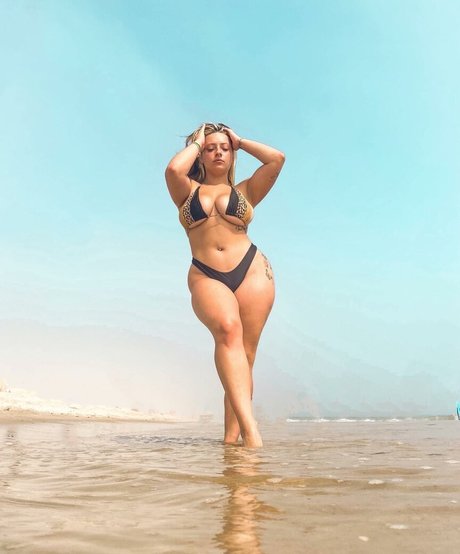 Ali Cortese model sex gallery