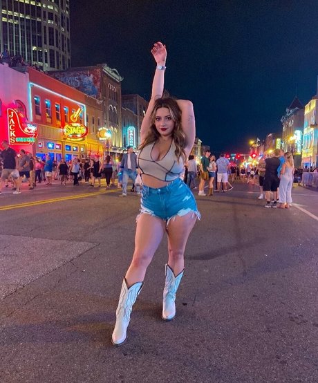 Ali Cortese pornstar exclusive images