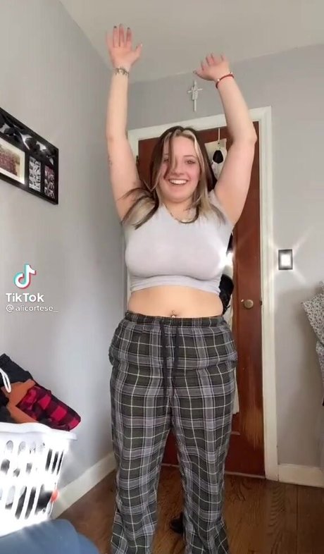 Ali Cortese star nudes image