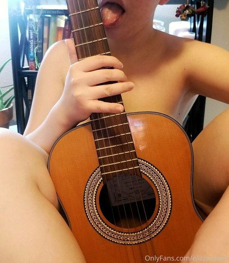 elizzieclaire pornographic star images