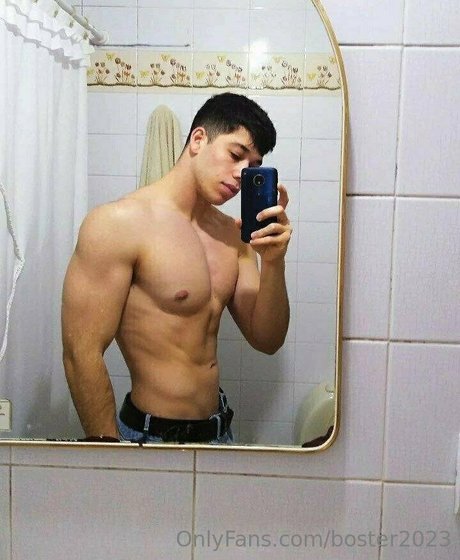 boster2023 hot actress pic