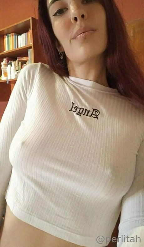 perlitah star nude pics