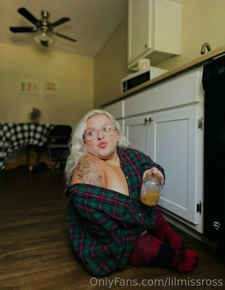 lilmissross nudes model pictures