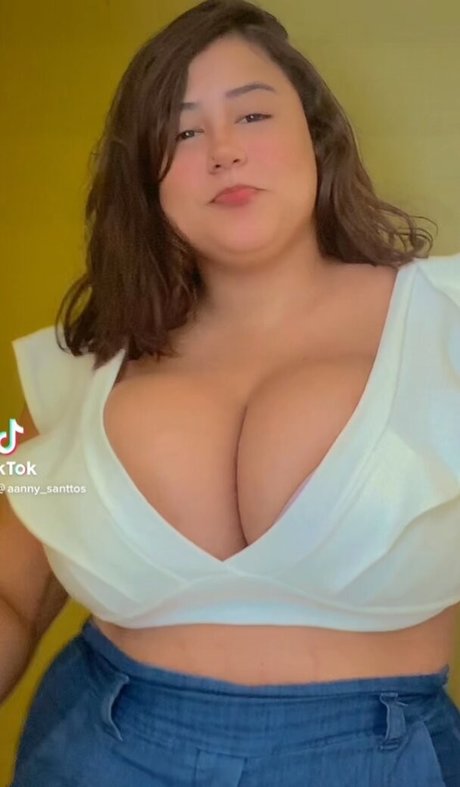 Rayanny Santos perfect model pics